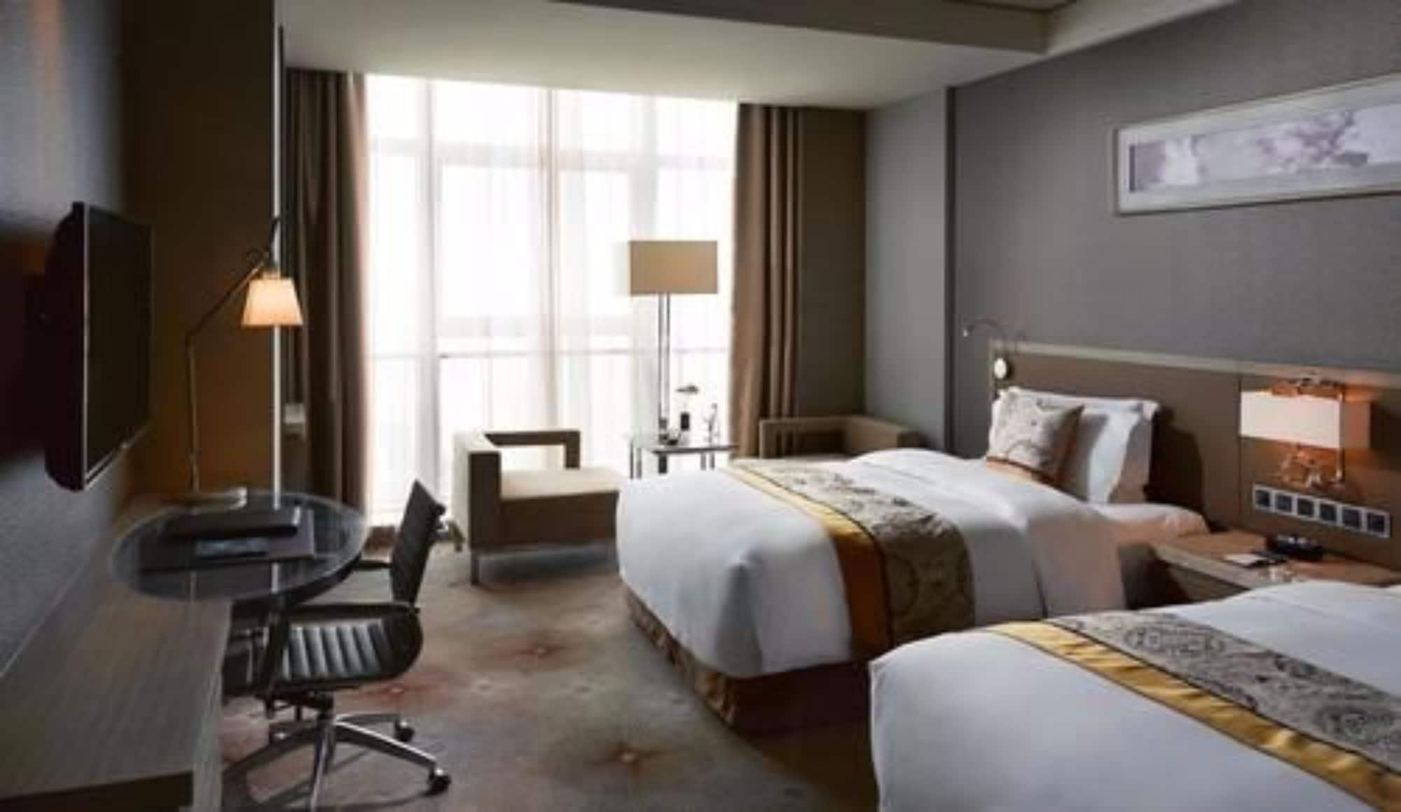 Hotel Melia Jinan Extérieur photo